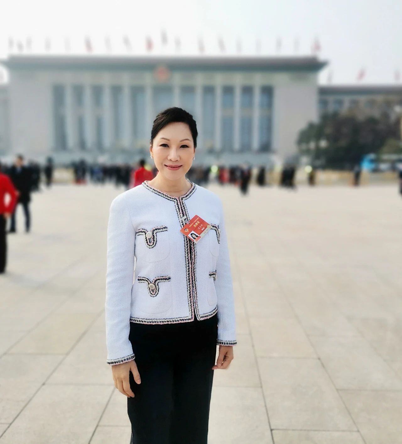 1622791290718718.jpg 封面?zhèn)溥x1.jpg